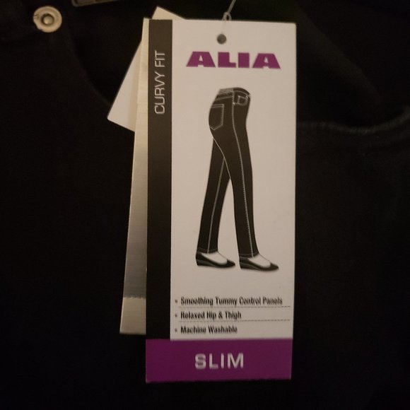 Alia Curvy Fit Black Denim Pants - Picture 3 of 4